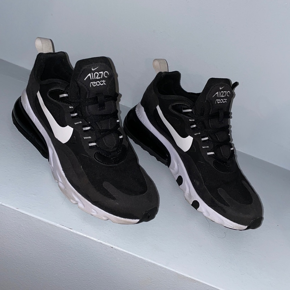 Nike air 270 react